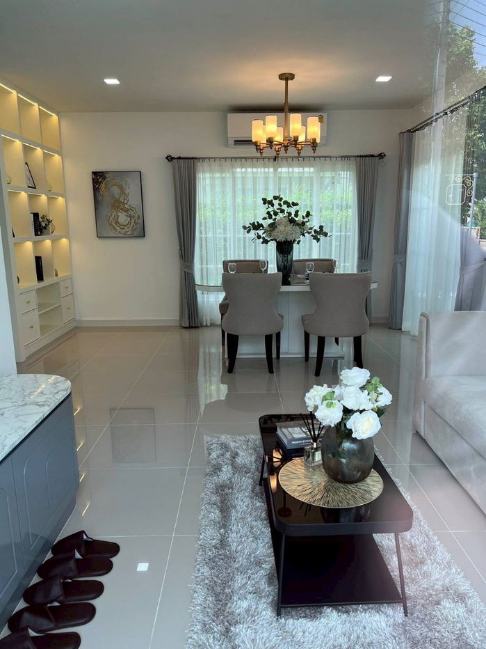 รูป ให้เช่าบ้านเดี่ยว โครงการ เพรสทีจ พระราม 9 - กรุงเทพกรีฑา (Prestige Rama 9 - Krungthep Kreetha)  ราคาเช่า 50,000 บาทต่อเดือน - รูปที่ 6/17