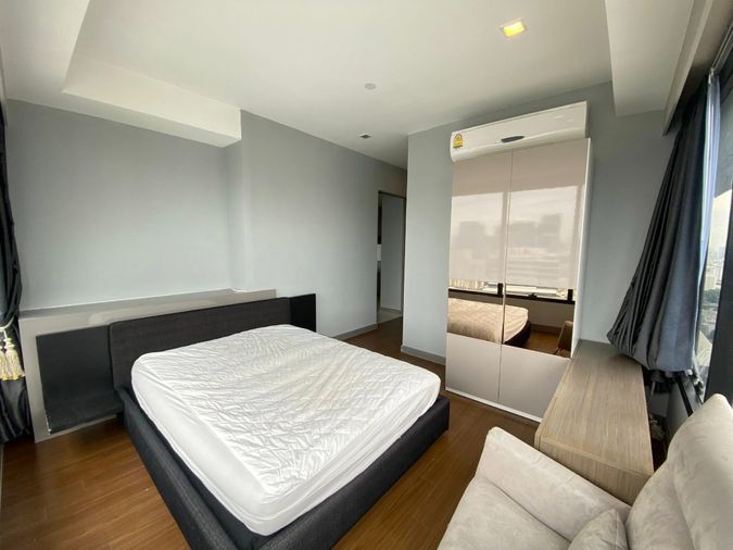 ✨ M SILOM — Luxury Pet-Friendly Condo ใจกลางสีลม ✨50,000 บาท
