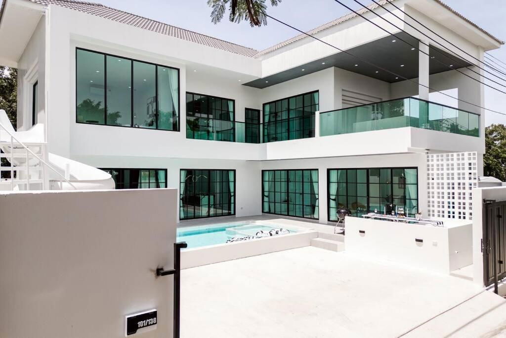 picture For rent pool villa for living and business nearly beach 500 meter Pattaya Najomtien  - 19/50