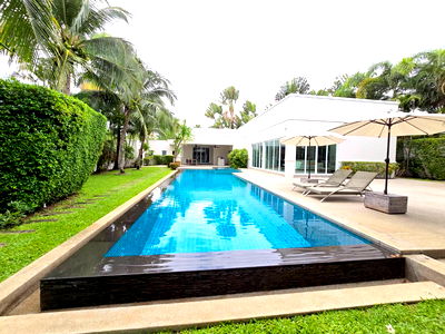 Houses for rent Nong Prue, Chonburi : For rent pool villa Pattaya - Pong 140,000/month