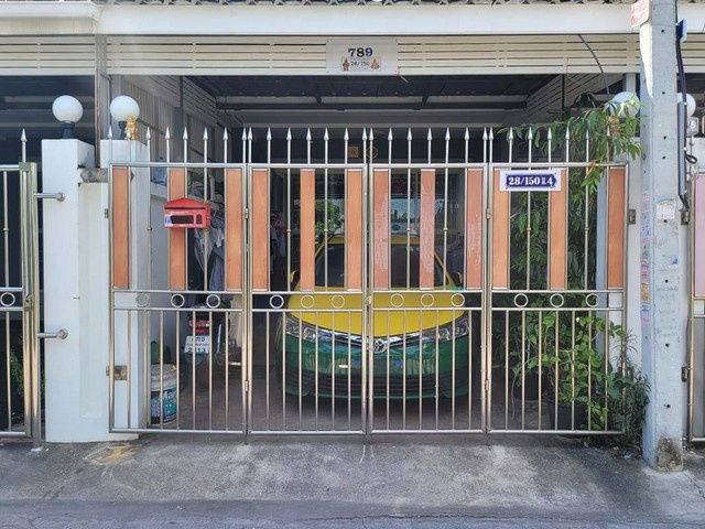 รูป B13576 ขายทาวน์เฮ้าส์ ถนนมิตรไมตรี ตำบลบางเมือง สมุทรปราการ - รูปที่ 7/8