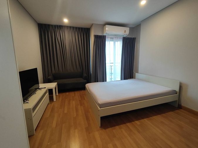 มีเครื่องซักผ้า คอนโด ลุมพินี เพลส เตาปูน-อินเตอร์เชนจ์ ชั้น 12 ของครบ 23 ตรม. พร้อมอยู่ เพียง 9,500 บาท เท่านั้น