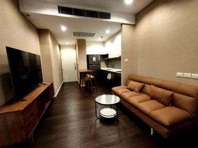 Condos for rent : For Rent Condo THE SAINT RESIDENCES Building 1, Floor 39,2 bed room, Room size 57 sqm