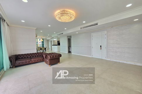 Great Price! 4 bedroom penthouse for sale in Phrom Phong