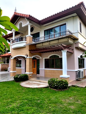 บ้านเดี่ยวให้เช่า : ให้เช่า มบ.ศุภาลัย สุวรรณภูมิ ถ.อ่อนนุช-ลาดกระบัง 118ตร.วา 300ตร.เมตร 3นอน 3น้ำ