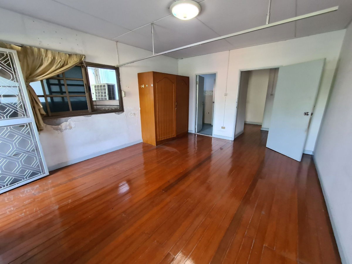 รูป ขายคฤหาสน์สุดอลังการ ใจกลางเมือง 7 ห้องนอน เสนานิคม 1 ใกล้Btsรัชโยธิน - รูปที่ 14/14