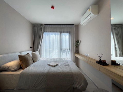 Code: KJ9451  for rent Life Asoke Hype // Line ID: @kjcondo (with @) //