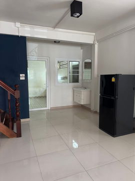 For rent, for rent, for rent, townhouse, office, Lat Phrao 48, cheap price, interested, Line: @951qfbfi