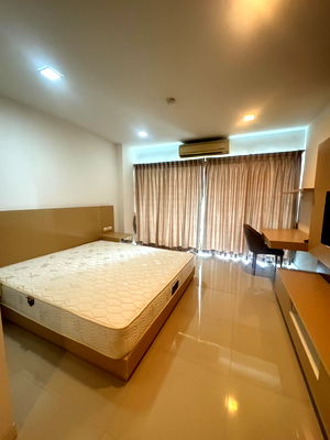 คอนโดให้เช่า : ให้เช่าคอนโด แลนด์มาร์ค เรสซิเดนซ์ เอแบค บางนา Landmark Residence ABAC Bangna สวย ครบ ถูก วิวโล่งต้นไม้ทุ่งญ้าสบายตา