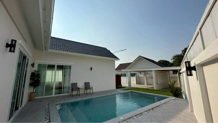 picture 🏡 Brand New Pool Villa for Rent – Mabprachan, Pattaya ✨ Modern style home with private saltwater pool  - 2/10