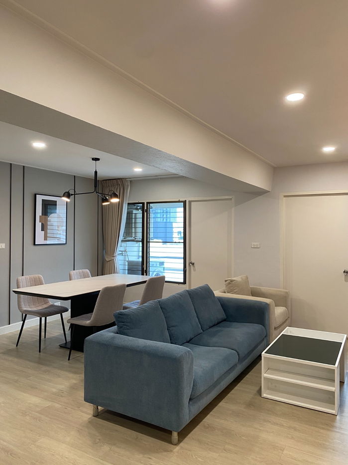 picture Code: KJ9444  for rent Thonglor Tower // Line ID: @kjcondo (with @) // - 17/19