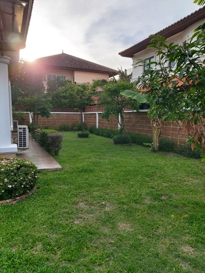 รูป ให้เช่า มบ.ศุภาลัย สุวรรณภูมิ ถ.อ่อนนุช-ลาดกระบัง 118ตร.วา 300ตร.เมตร 3นอน 3น้ำ - รูปที่ 9/28