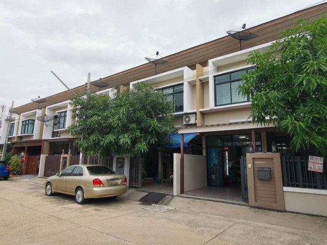 picture FOR SALE  TOWNHOUSE PROPERTY  2100000 BAHT. - 7/8