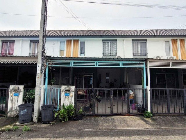 picture FOR SALE  TOWNHOUSE PROPERTY  1800000 BAHT. - 1/8