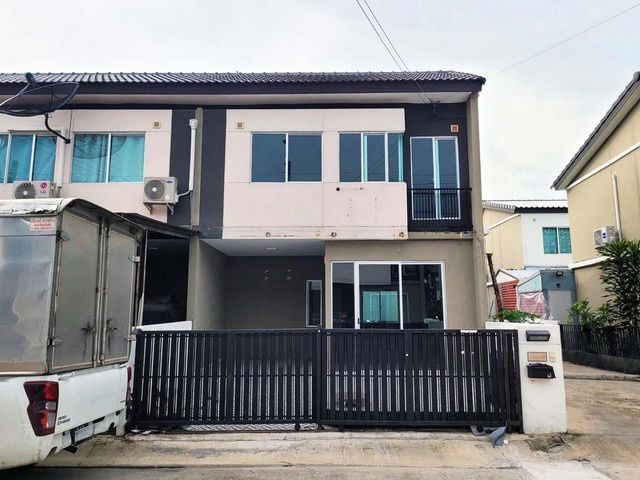 picture FOR SALE  TOWNHOUSE PROPERTY  2000000 BAHT. - 7/8