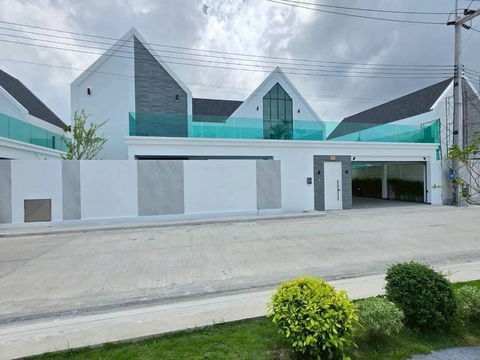 For rent pool villa style nordic 75,000/month Pattaya Huay yai