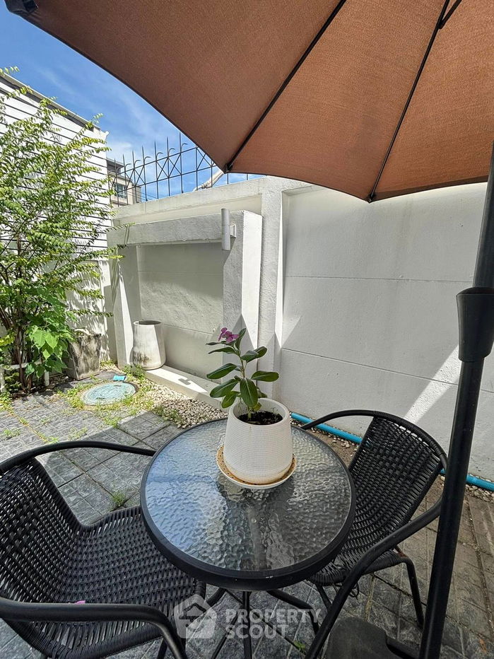 picture 3-BR Townhouse at The Private Sukhumvit-Bangchak near BTS Bang Chak (ID 2391477) - 7/17