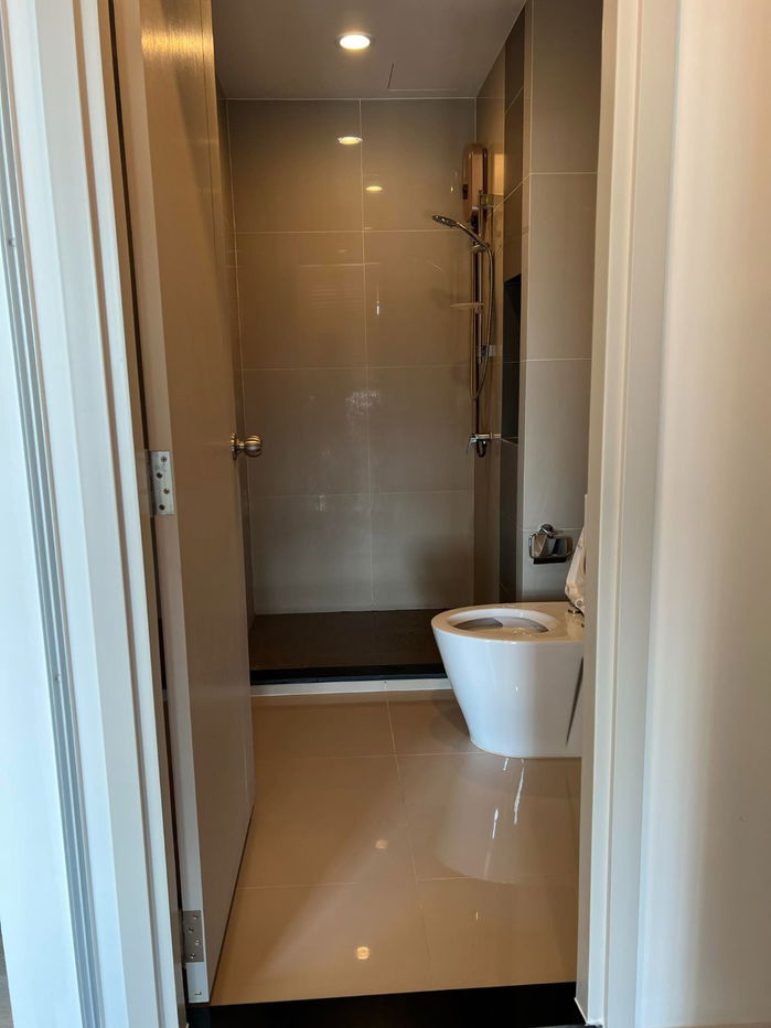 picture ✨🏙️ New condo for rent, FLO by Sansiri Brand new unit with Chao Phraya River view - 8/16