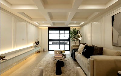 Townhouses for sale วิทยาลัยดุสิตธานี : Now Open for Sale! 2‑Storey Townhouse – Fully Renovated in Modern French Classic Style  Located  in the heart of the city   Ekkamai & Thonglor