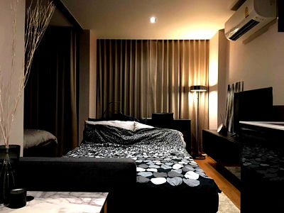 คอนโด MRT สามย่าน : Altitude Samyan Silom【𝐒𝐄𝐋𝐋 & 𝐑𝐄𝐍𝐓】🔥 ห้องสวย สุด luxury จิ๋วแต่แจ๋ว ตกแต่งเรียบร้อย เฟอร์นิเจอร์ครบ.🔥  ติดต่อไลน์ไอดี: @hacondo