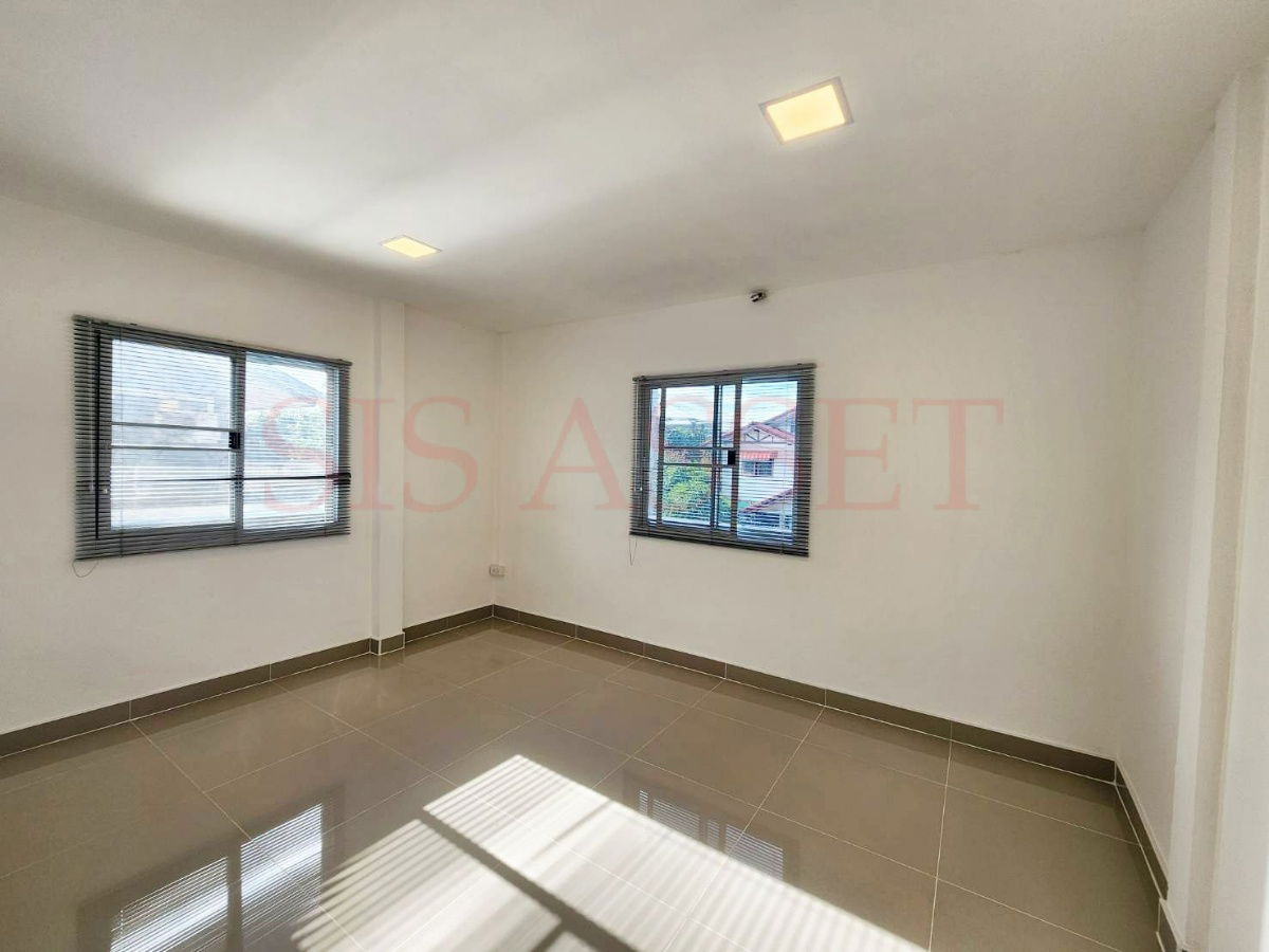 picture For Sale, Semi-detached house, Rattanathibet Village, Size 34 square wah, 4 bedrooms 2 bathrooms, Fully furnished - 10/14