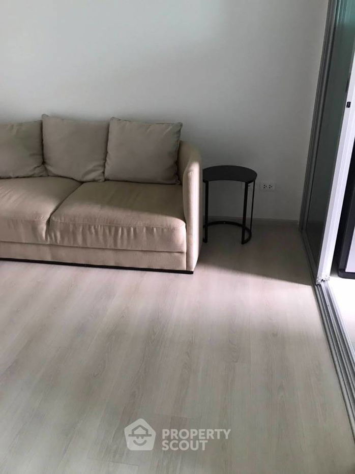 picture 1-BR Condo at Life Ratchadapisek near MRT Huai Khwang (ID 578095) - 2/12