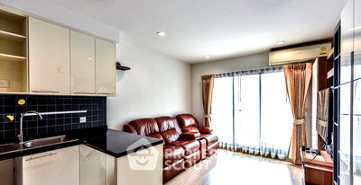 Condos for sale Silom and Sathorn Road : 2-BR Condo at The Seed Mingle Sathorn-Suanplu near BTS Sala Daeng (ID 595791)