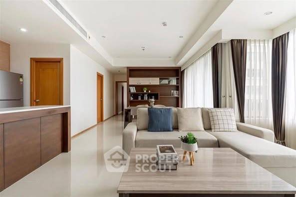 picture 2-BR Condo at The Emporio Place near BTS Phrom Phong (ID 2327467) - 3/14