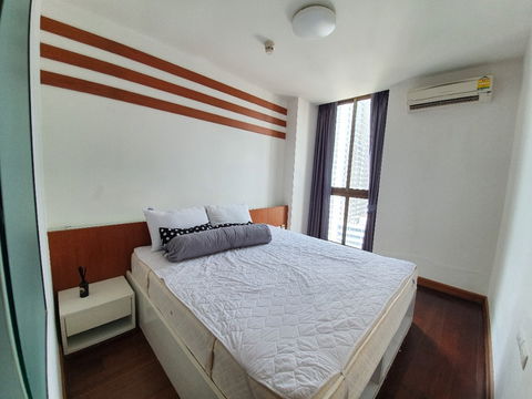 Ideo Sathorn Taksin【𝐒𝐄𝐋𝐋 & 𝐑𝐄𝐍𝐓】🔥Classic style room, spacious, fully equipped.🔥 Contact Line ID: @hacondo