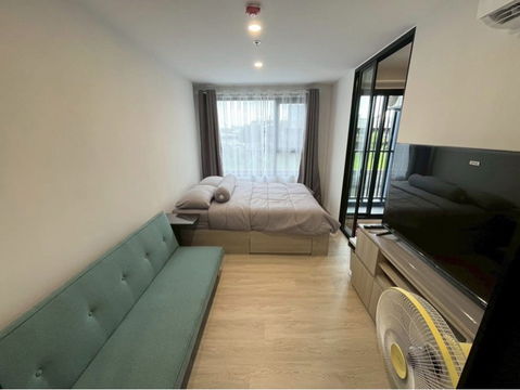 ให้เช่าคอนโดใหม่แต่งครบพร้อมอยู่ ทำเลดีใกล้ BTS เพียง 1 ก้าว! Origin Plug & Play E22