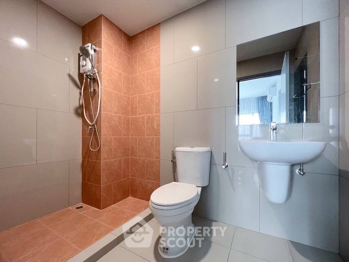 รูป คอนโด 1-ห้องนอน ที่ ริช พอยท์ แอท บีทีเอส วุฒากาศ ใกล้ BTS วุฒากาศ (ID 2386903) - รูปที่ 10/12