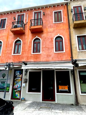 โฮมออฟฟิศให้เช่า : ให้เช่าโครงการเวนิช โฮมออฟฟิศ 3 ชั้น 25,000  บาท