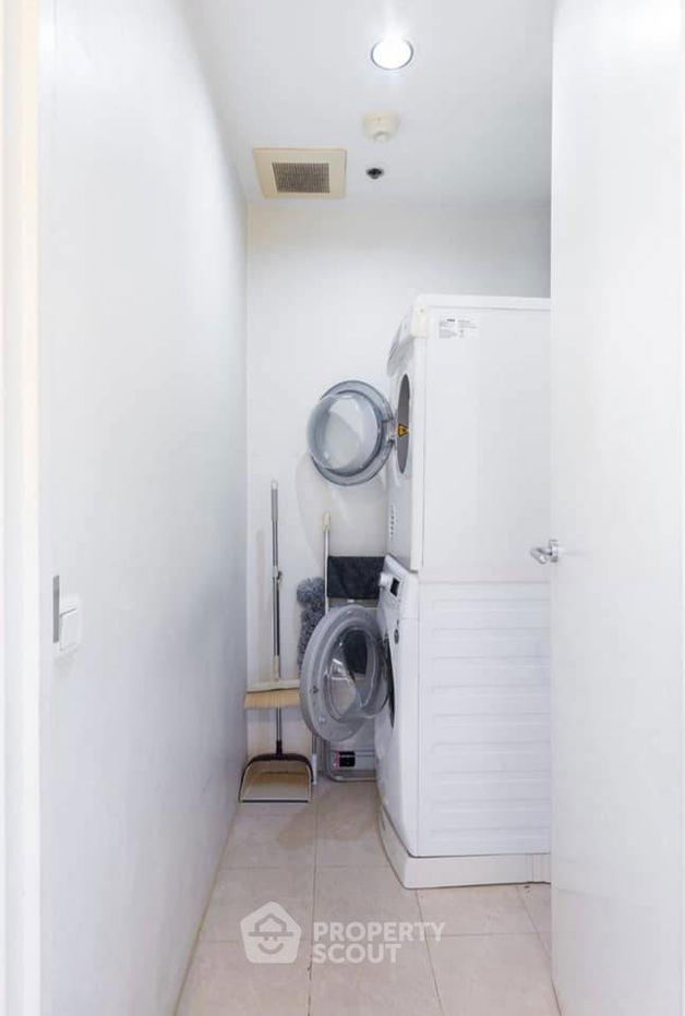 picture 2-BR Condo at The Legend Saladaeng near MRT Si Lom (ID 1804301) - 10/38