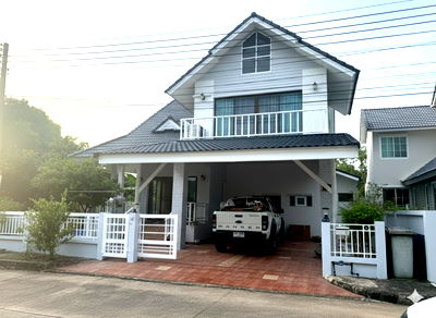 บ้านเดี่ยว นครราชสีมา (โคราช) : ขาย บ้านเดี่ยว HS081 ทำเลดี ใจกลางศรีราชา ใกล้ J-park โรงพยาบาลสมิติเวช โรงเรียนอสัมชัญ เซ็นทรัลศรีราชา . 278 ตรม 89.4 ตรว ถูกสุดในย่านนี้