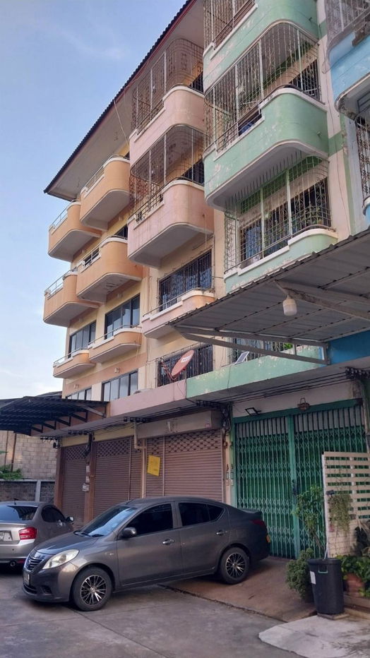 picture Commercial building with good location for 13,000 Baht per month  - 2/14
