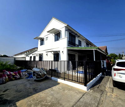 ขายทาวน์โฮม : ทาวน์โฮม พฤกษา 61 เพชรเกษม 63 หลังมุม ตกแต่งใหม่ ราคาถูกที่สุด