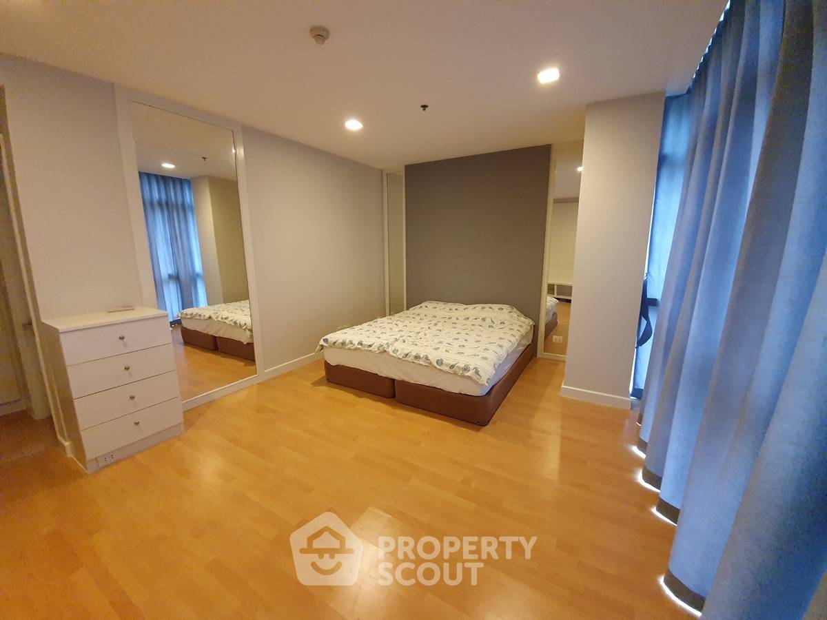 picture 2-BR Condo at Nusasiri Grand Condominium near BTS Ekkamai (ID 648631) - 7/12