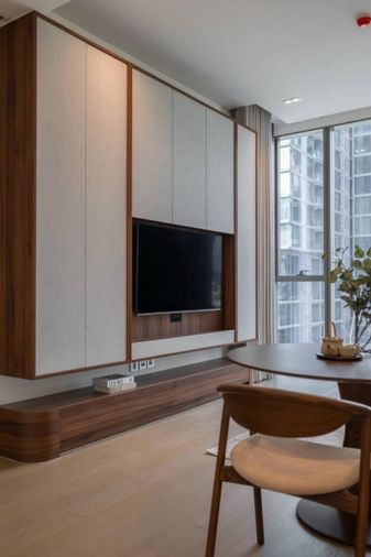 🔥Available Now🔥 Luxury Living in Thonglor: Stunning One-Bedroom Condo at The Strand Awaits You! 082-459-4297