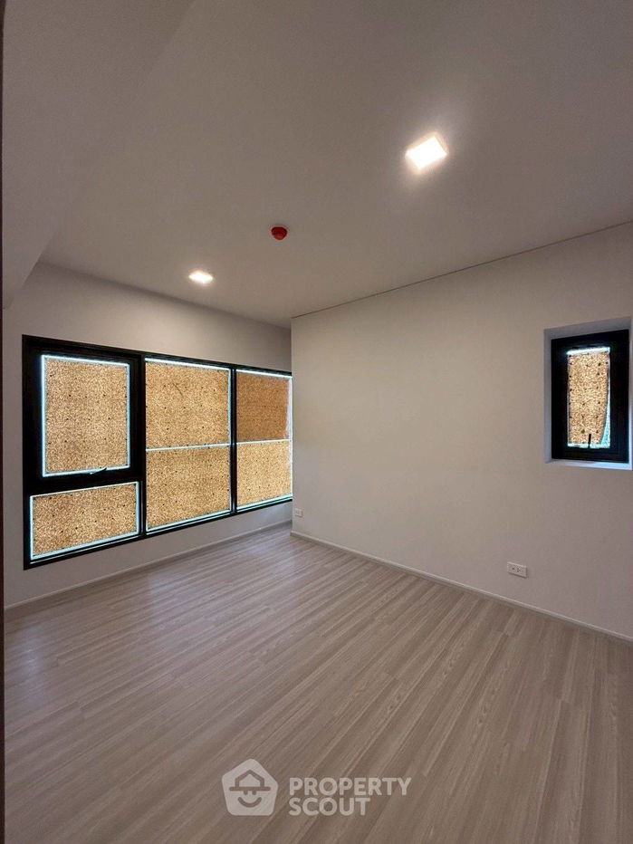 picture 2-BR Condo at QUINTARA MHy’DEN PHO NIMIT near BTS Pho Nimit (ID 2388680) - 2/40