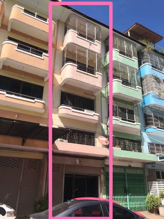 picture Commercial building with good location for 13,000 Baht per month  - 1/14