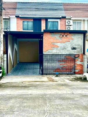 ขายทาวน์โฮม : ทาวน์เฮ้าส์ รีโนเวทใหม่ หมู่บ้าน พฤกษา 64/1 (รังสิต-คลอง3) ใกล้ฟิวเจอร์ปาร์ครังสิต ถนนรังสิต-นครนายก คลองหลวง ปทุมธานี แต่งใหม่พร้อมอยู่