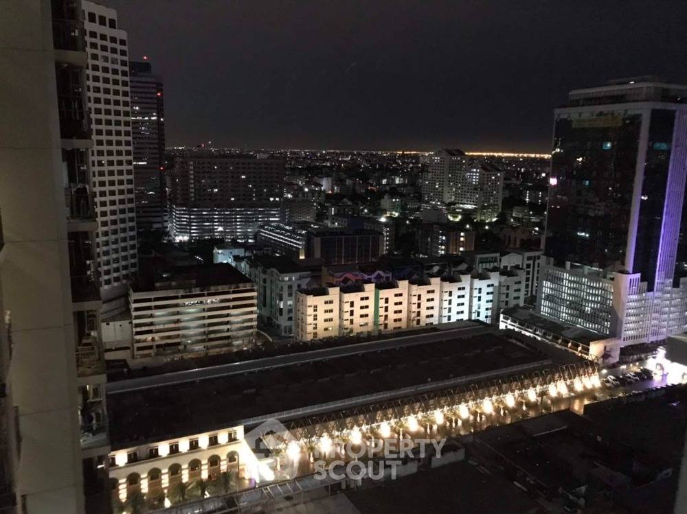 picture 1-BR Condo at Life Ratchadapisek near MRT Huai Khwang (ID 578095) - 11/12