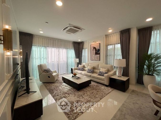 ให้เช่าบ้านเดี่ยว 4 ห้องนอน 302 ตร.ม. 106.5 ตร.ว. นันทวัน พระราม 9 กรุงเทพกรีฑาตัดใหม่