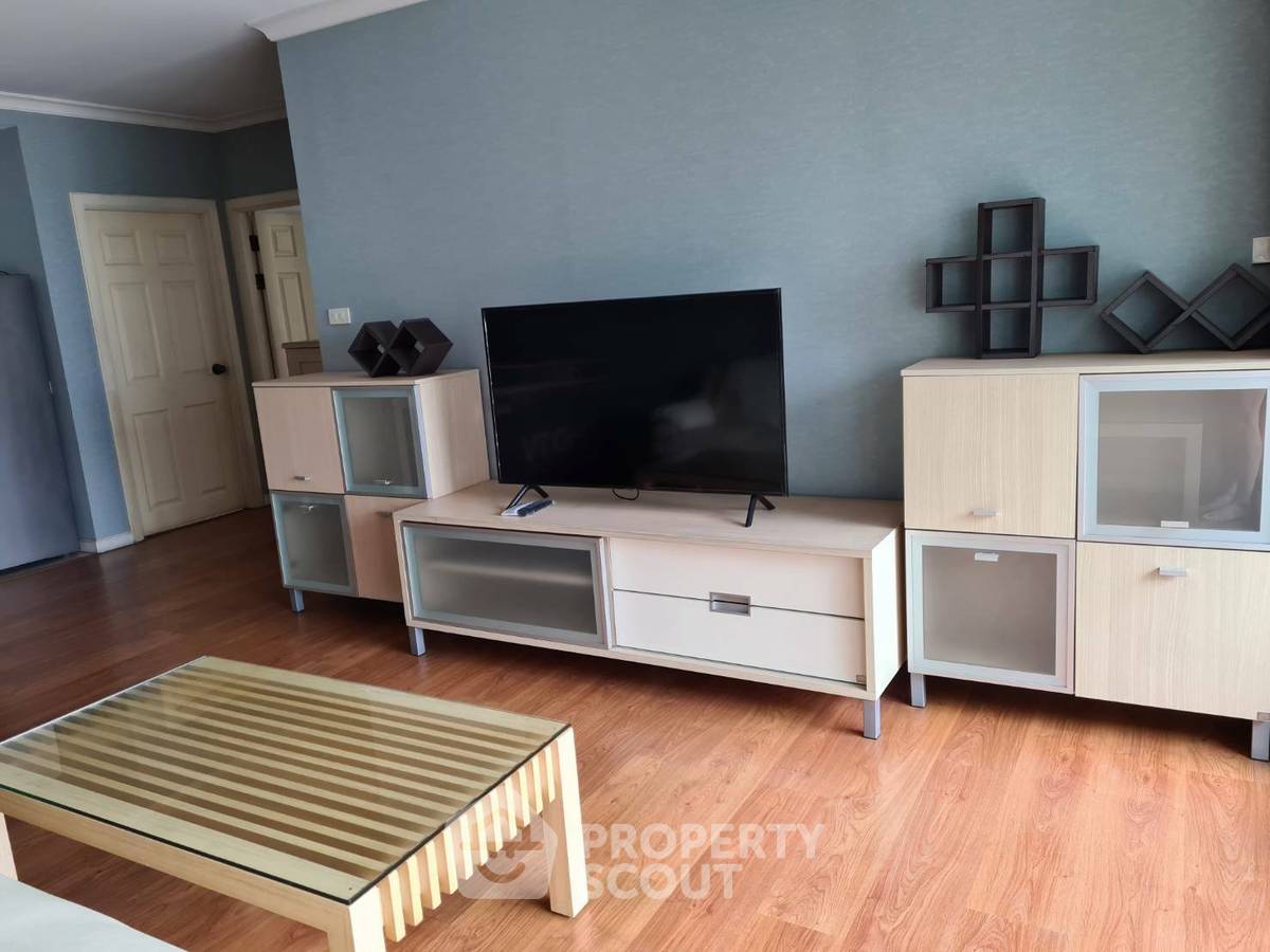picture 2-BR Condo at Grand Park View Asoke near MRT Sukhumvit (ID 514468) - 3/13