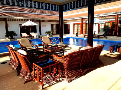 Houses for sale Hua Hin Prachaubkirikhan : 5-BR Villa in Hin Lek Fai (ID 2391392)