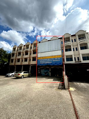 โฮมออฟฟิศ เมืองเชียงใหม่ เชียงใหม่ : 📣 ขายตึกแถว 4 ชั้น ทำเลทอง ถ.มหิดล เชียงใหม่ 🏢✨ เหมาะสำหรับทำโฮมออฟฟิศ คาเฟ่ ร้านค้า หรืออยู่อาศัย ทำเลดี ใกล้สนามบินและเซ็นทรัลแอร์พอร์ต