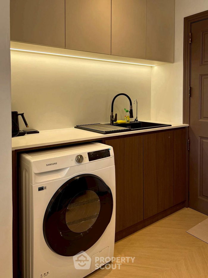 picture 2-BR Condo at Siphaya River View Condominium near MRT Hua Lamphong (ID 2390761) - 5/10