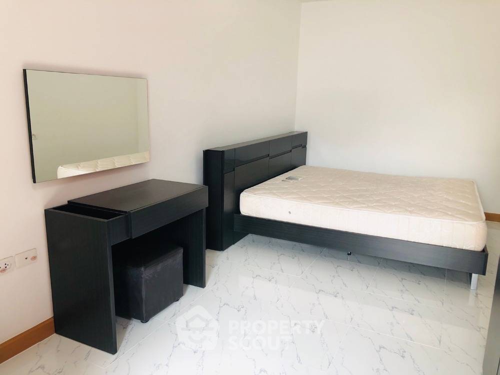 picture 1-BR Condo at Supalai City Resort Ratchada Huai Khwang near MRT Huai Khwang (ID 377087) - 7/10