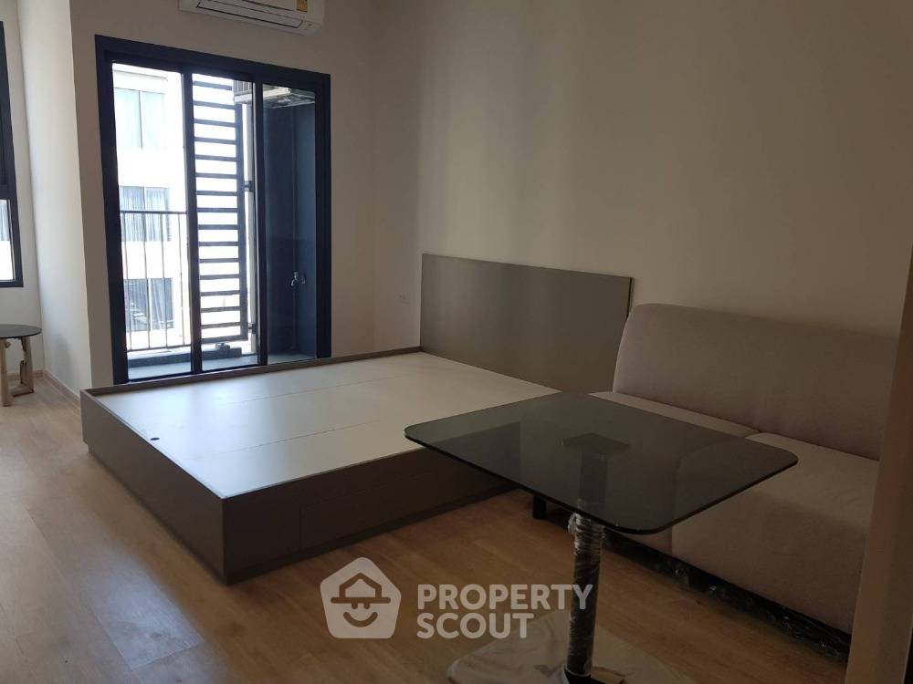 picture 1-BR Condo at Ideo Sathorn-Wongwian Yai near BTS Wongwian Yai (ID 414959) - 6/10