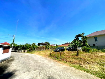 Land for sale U.S. Consulate General Chiang mai : Land for sale, already filled, 2 plots next to each other, near Fa Ham Subdistrict Municipality, Kad Khajao